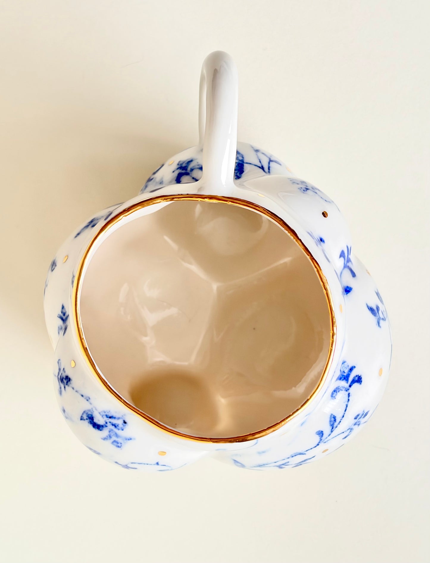 Kubek porcelanowy “Bubbles 3”