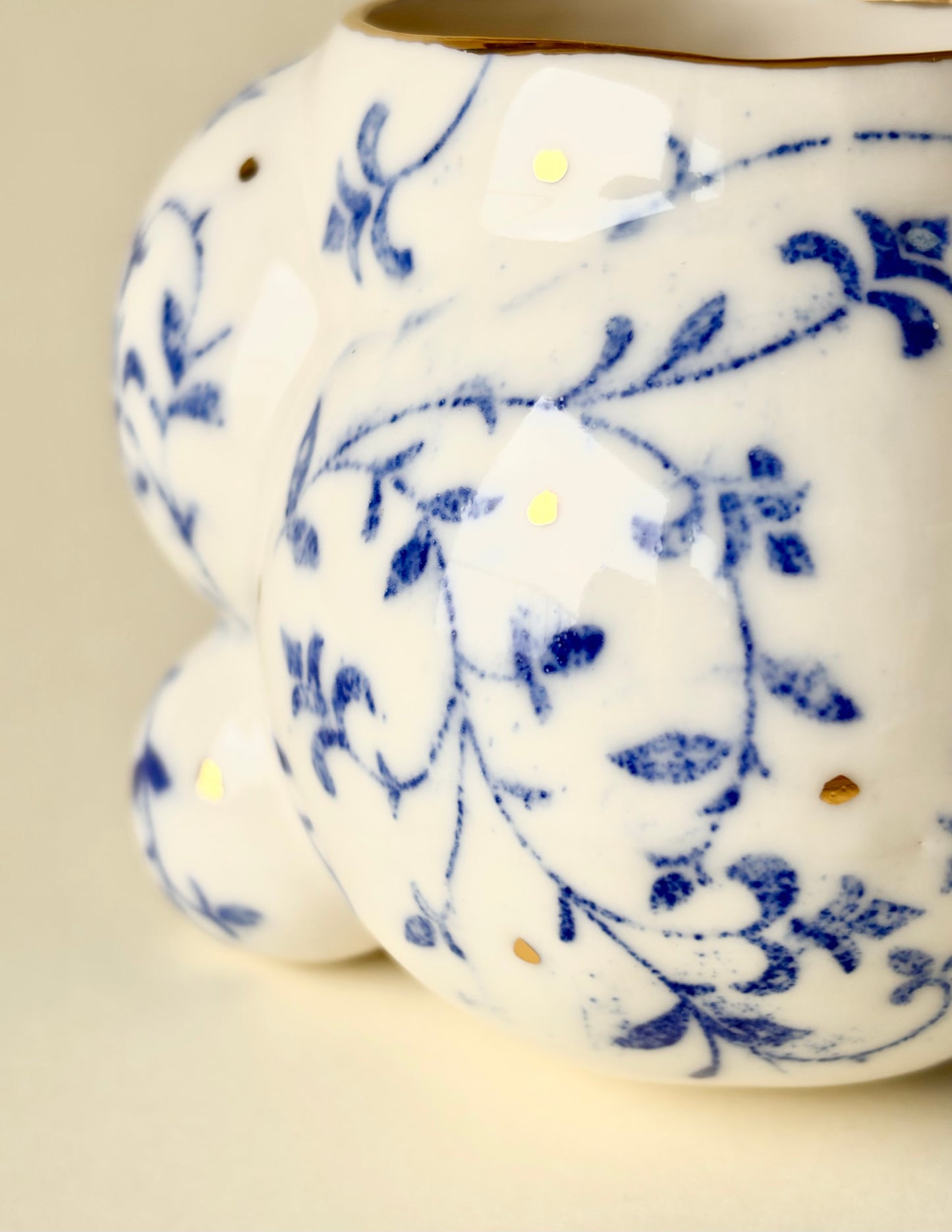 Kubek porcelanowy “Bubbles 3”