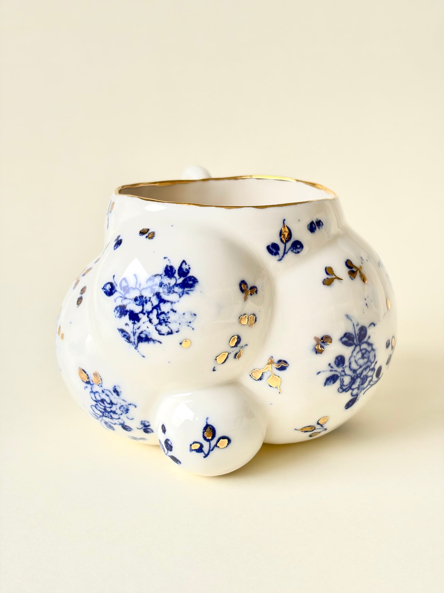 Kubek porcelanowy “Bubbles 3”