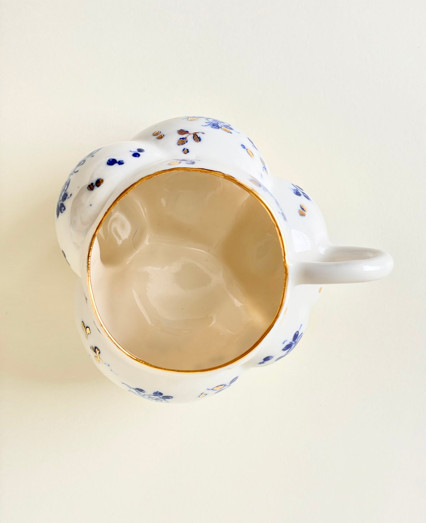 Kubek porcelanowy “Bubbles 3”