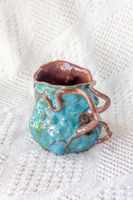 Kubek ceramiczny “Couroupita” niebiesko-brązowy