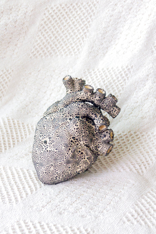 Coeur en céramique brillant plaqué or
