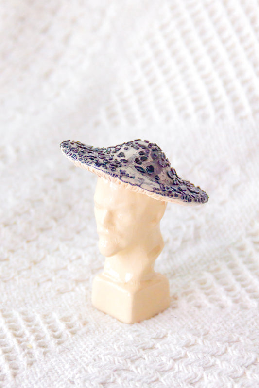 Lenin grzyb czarno-beżowy, rzeźba ceramiczna mini