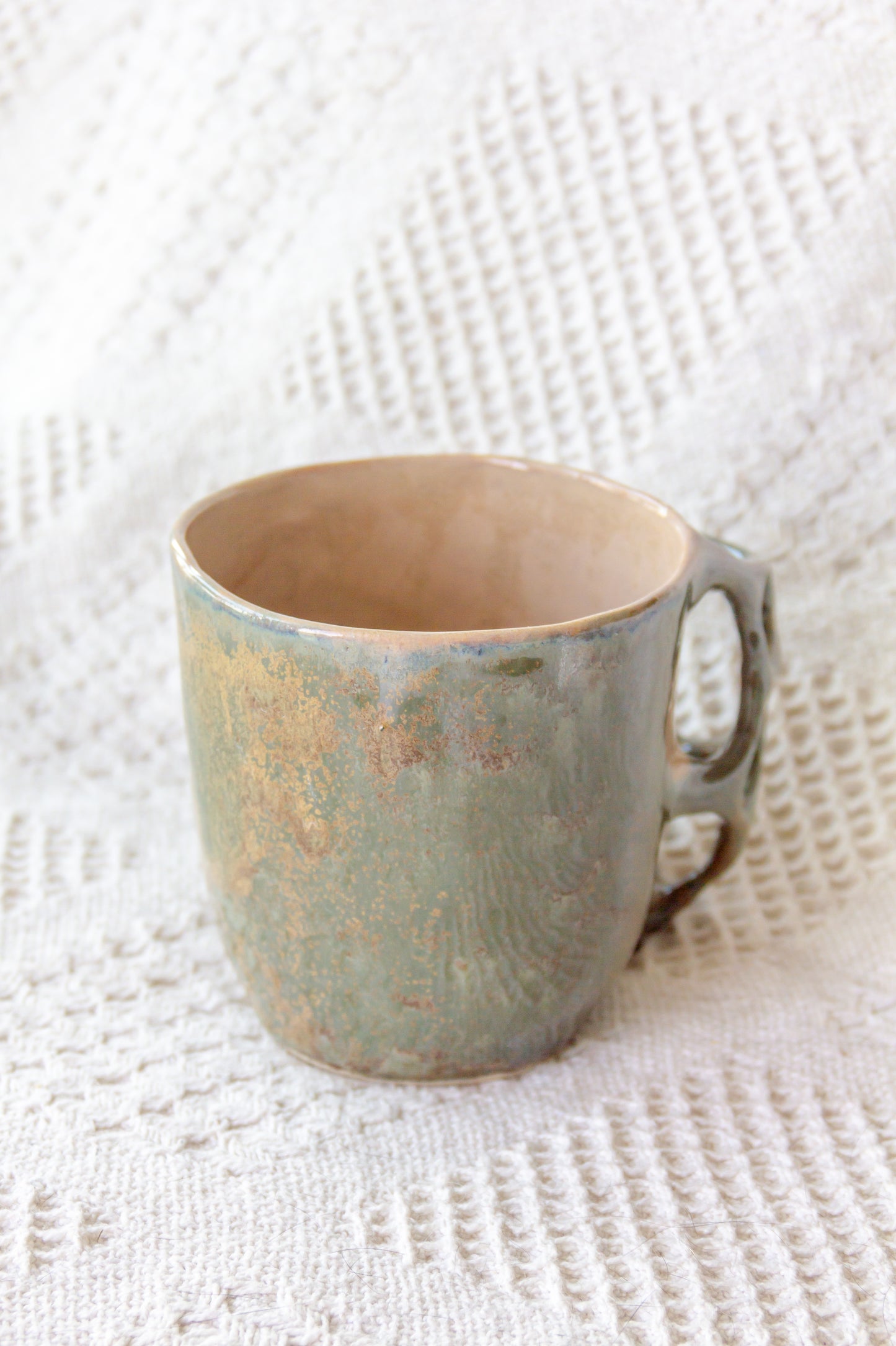 Kubek ceramiczny „Tripto” zielono-beżowy