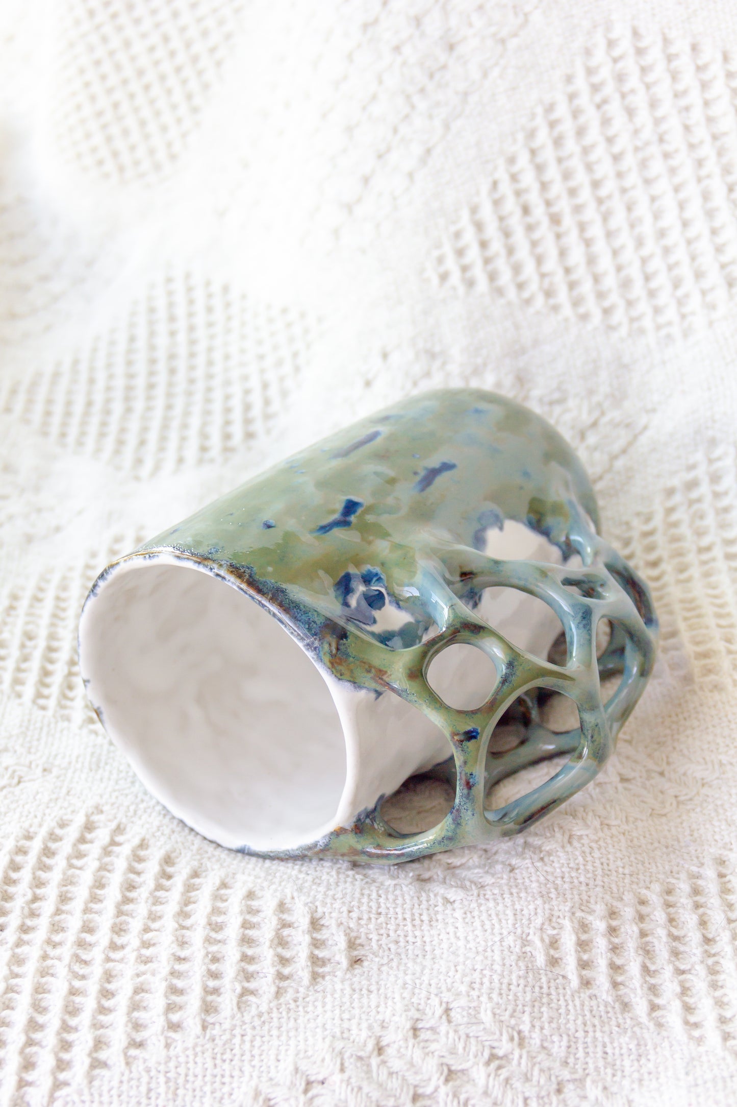 Kubek ceramiczny “Tripto” zielono-biały