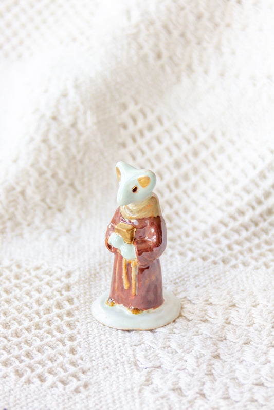 Werling mnich, rzeźba ceramiczna ze złoceniem