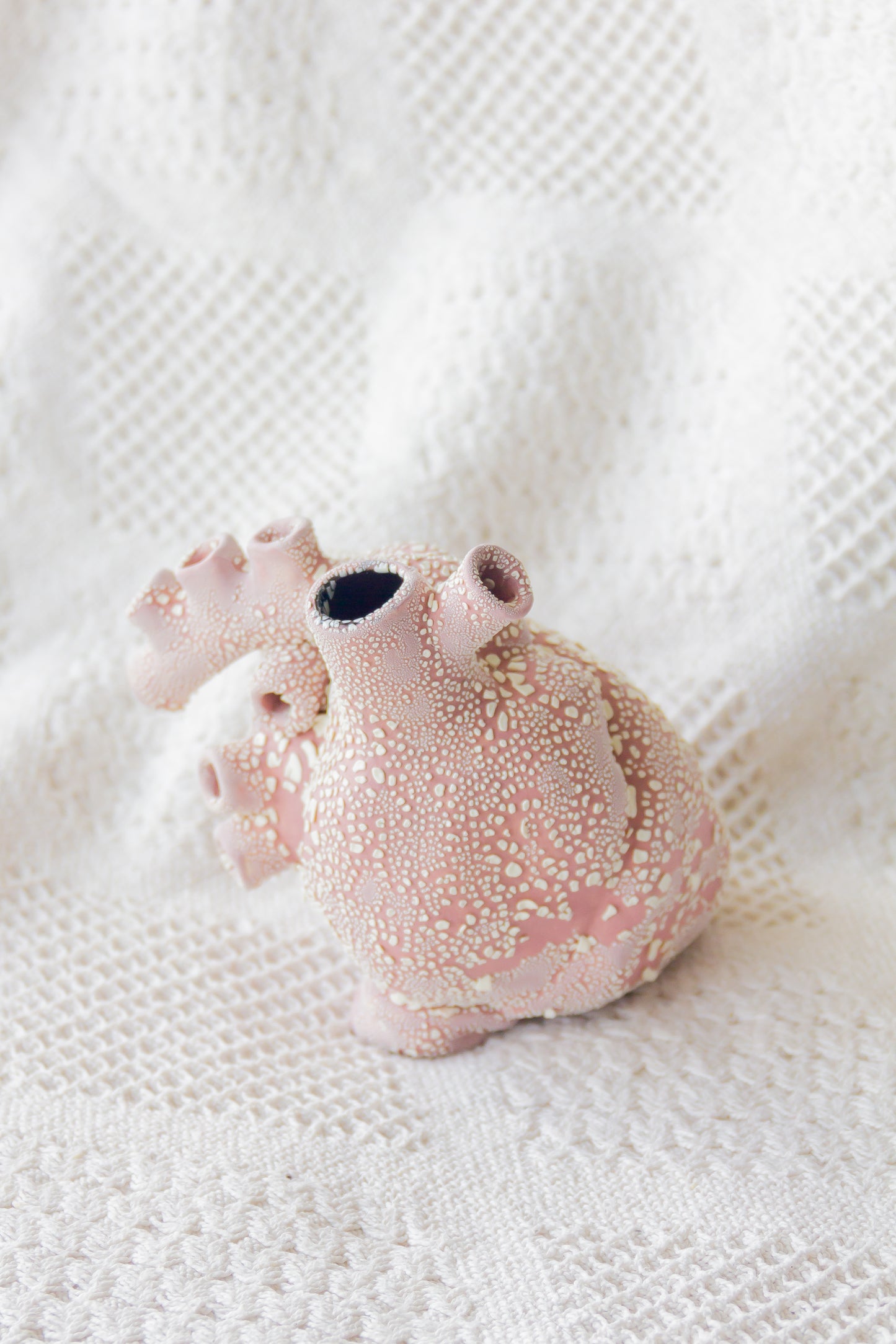 Serce ceramiczne różowo-beżowe