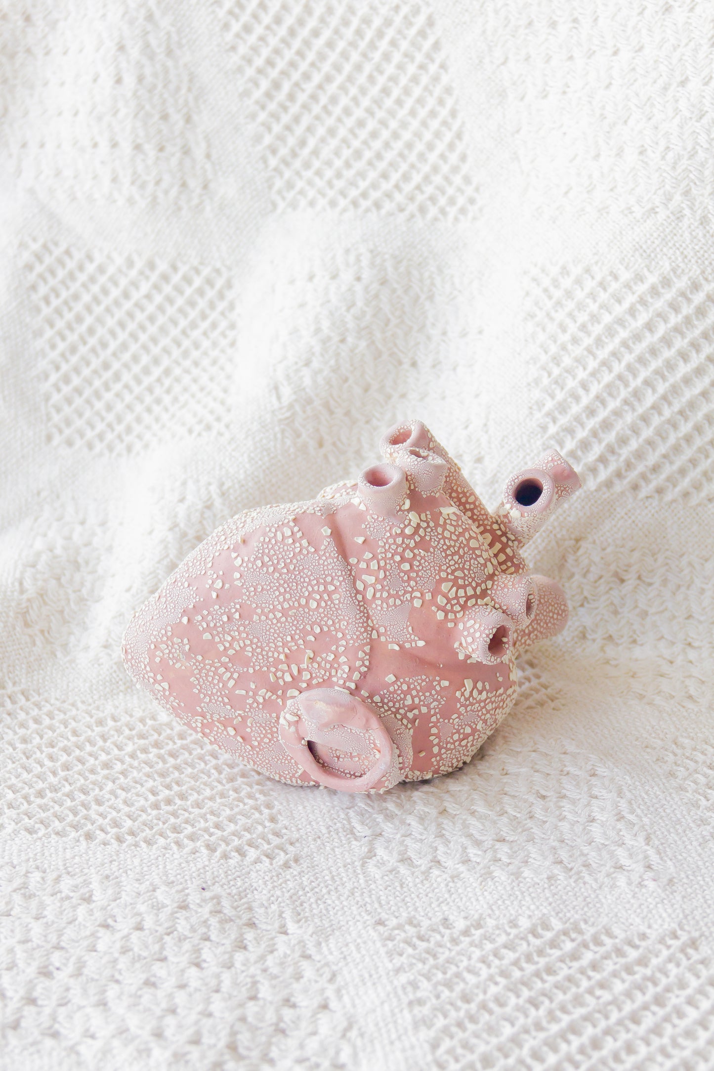 Serce ceramiczne różowo-beżowe