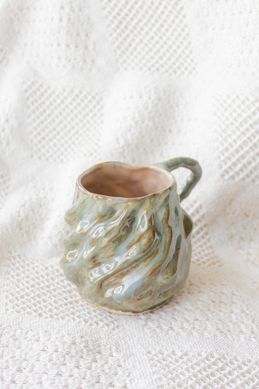 Kubek ceramiczny „Wave” zielono-kremowy