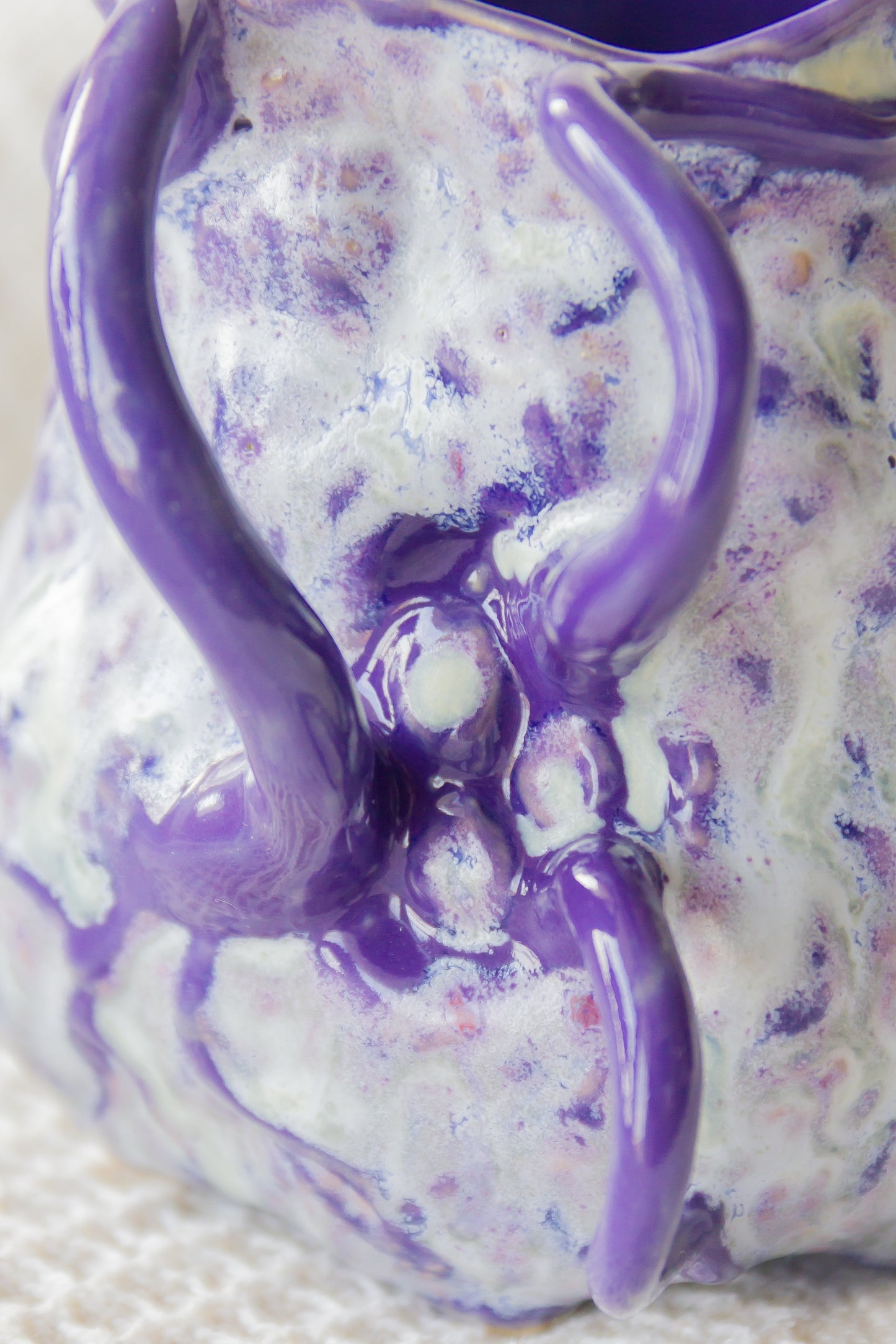 Kubek ceramiczny “Couroupita” szaro-fioletowy