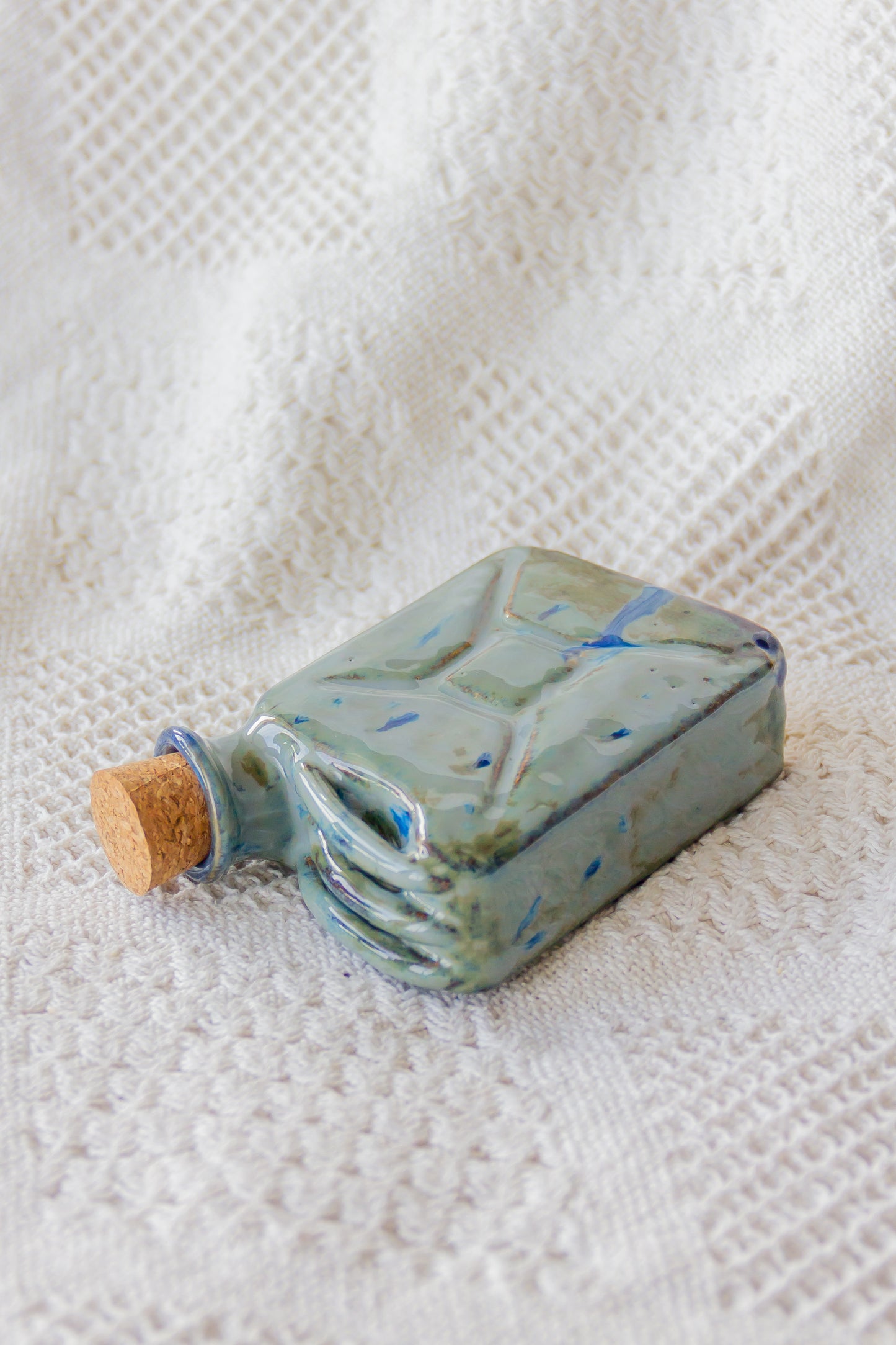 Ceramiczna piersiówka kanister zielono-niebieska