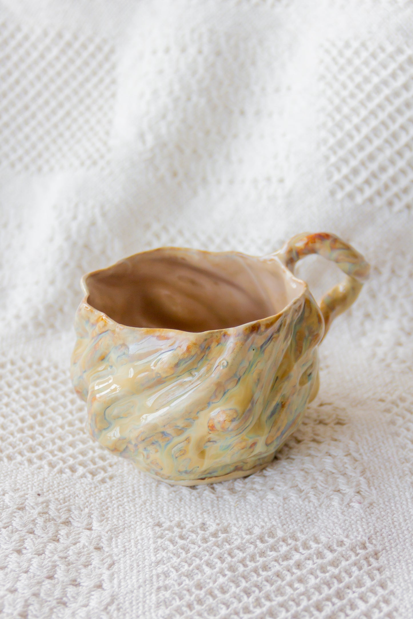 Kubek ceramiczny „Wave” piaskowo-beżowy