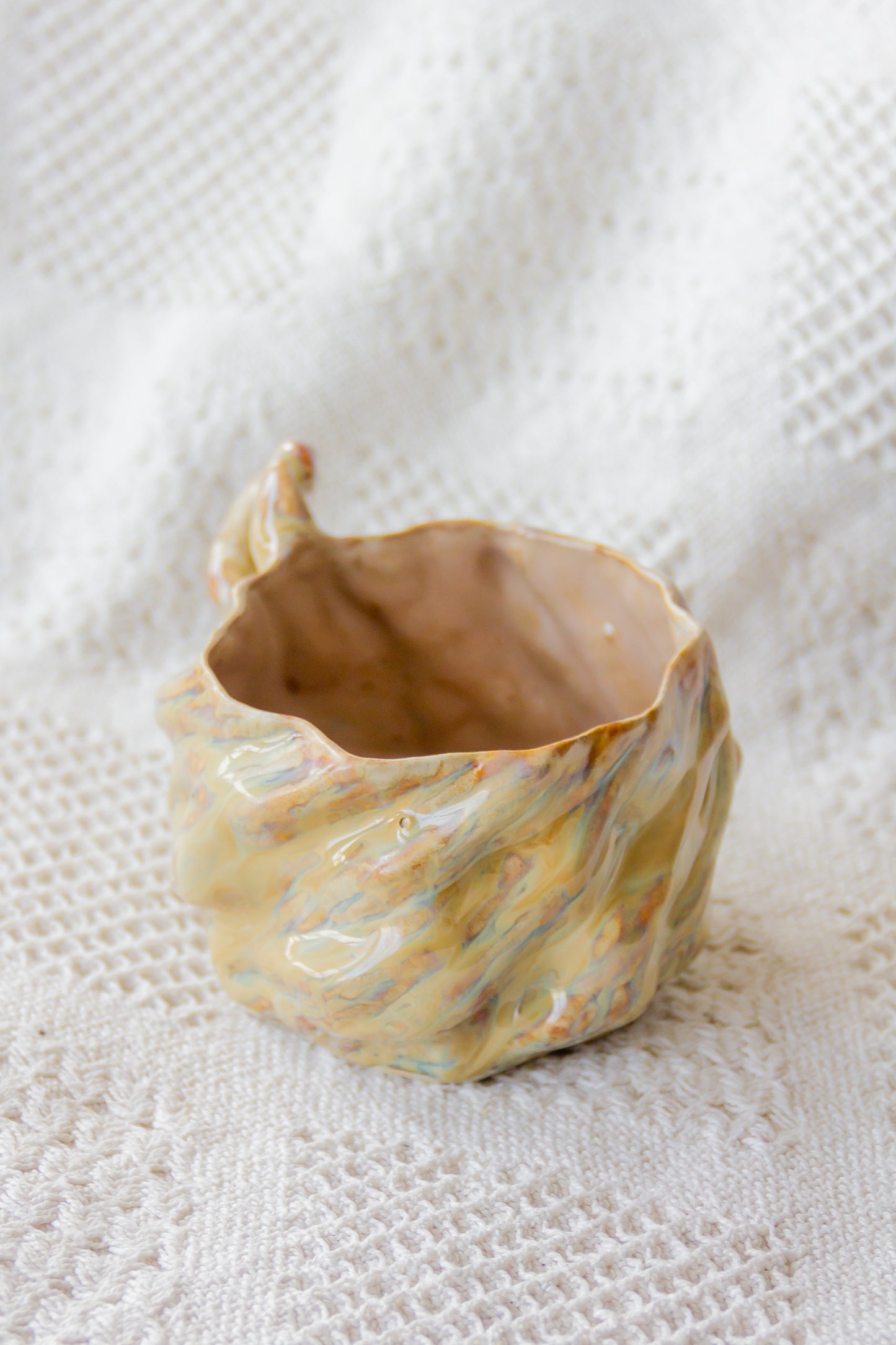 Kubek ceramiczny „Wave” piaskowo-beżowy