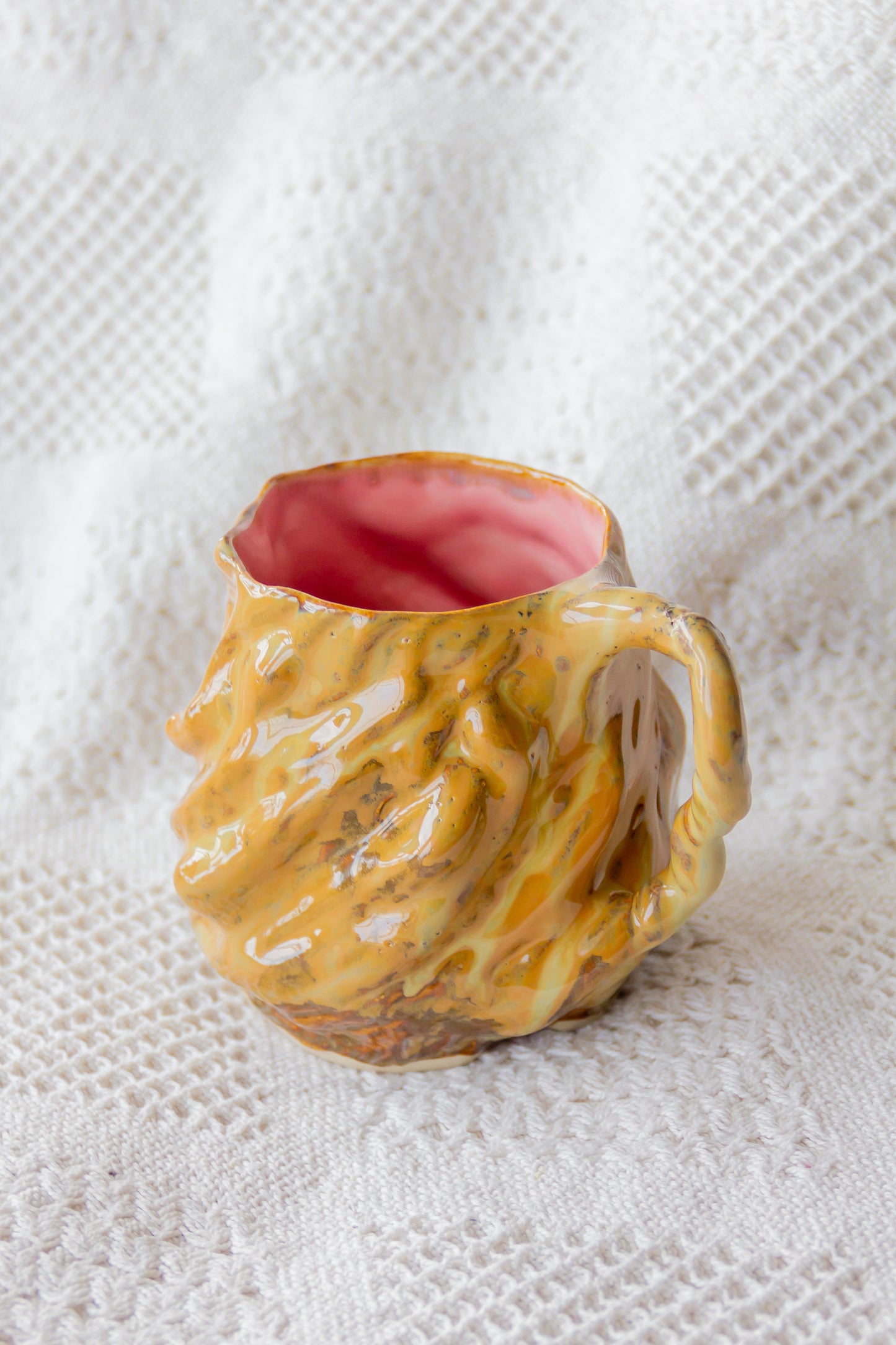 Kubek ceramiczny „Wave” brązowo-różowy