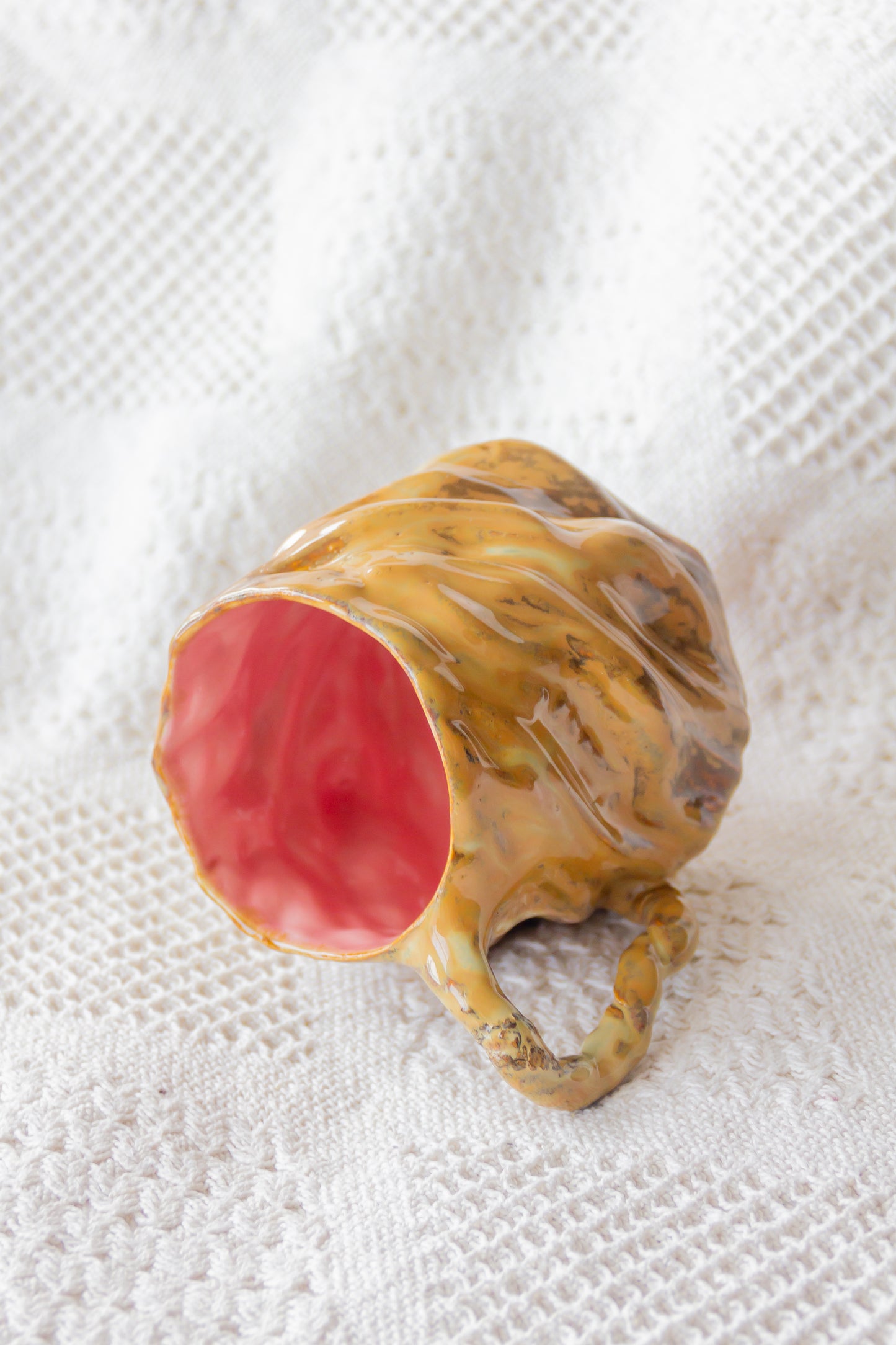 Kubek ceramiczny „Wave” brązowo-różowy