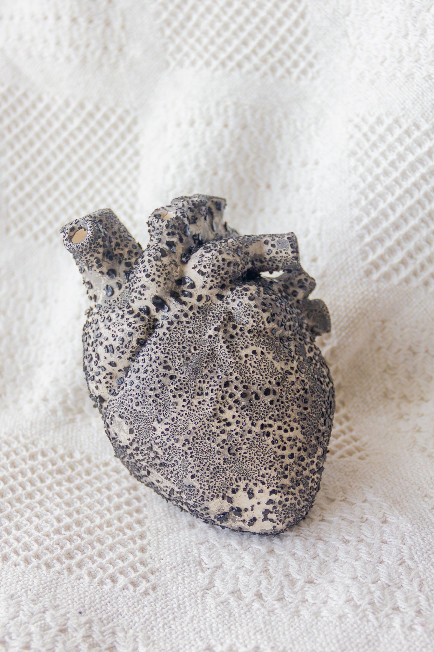 Serce ceramiczne beżowo-czarne