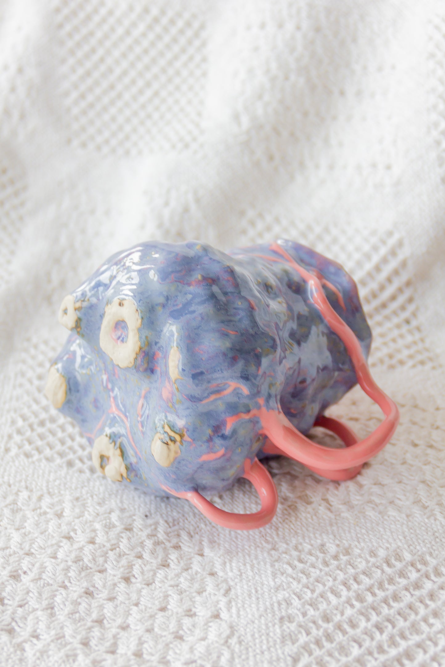 Kubek ceramiczny “Couroupita” różowo-fioletowy