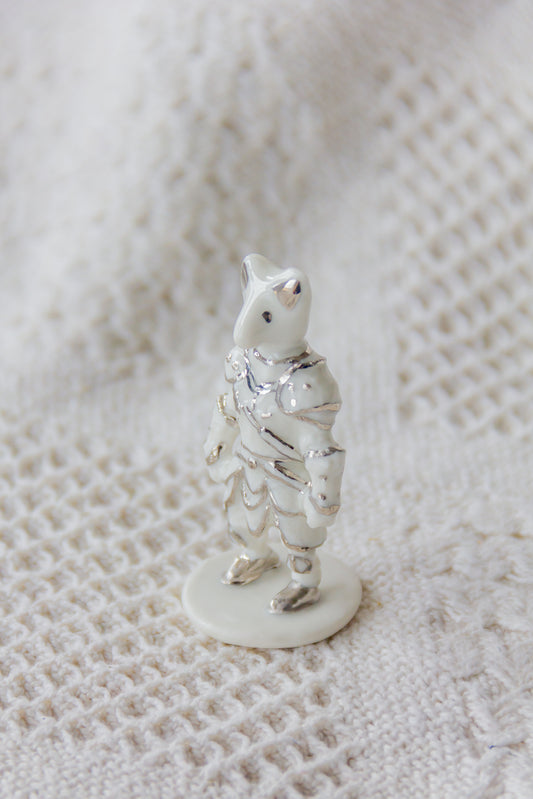 Werling rycerz, rzeźba porcelanowa platynowana