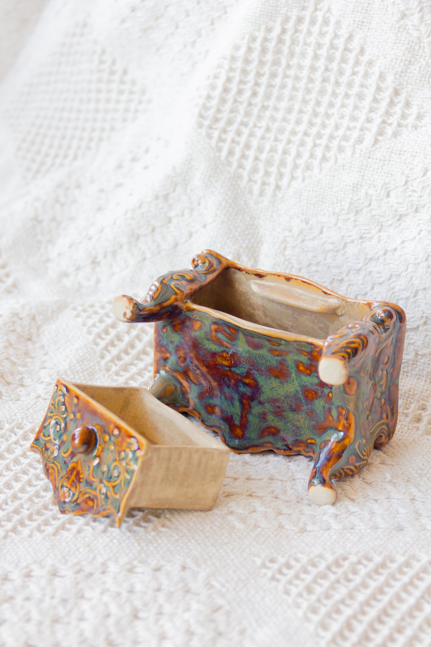 Szkatułka ceramiczna z szufladką brązowo-zielona