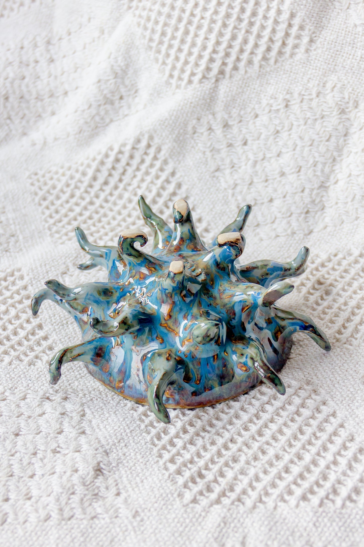 Miska ceramiczna “Macki” czarno-zielona