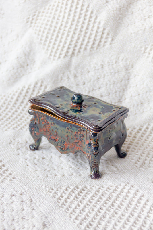 Szkatułka ceramiczna brązowo-beżowa