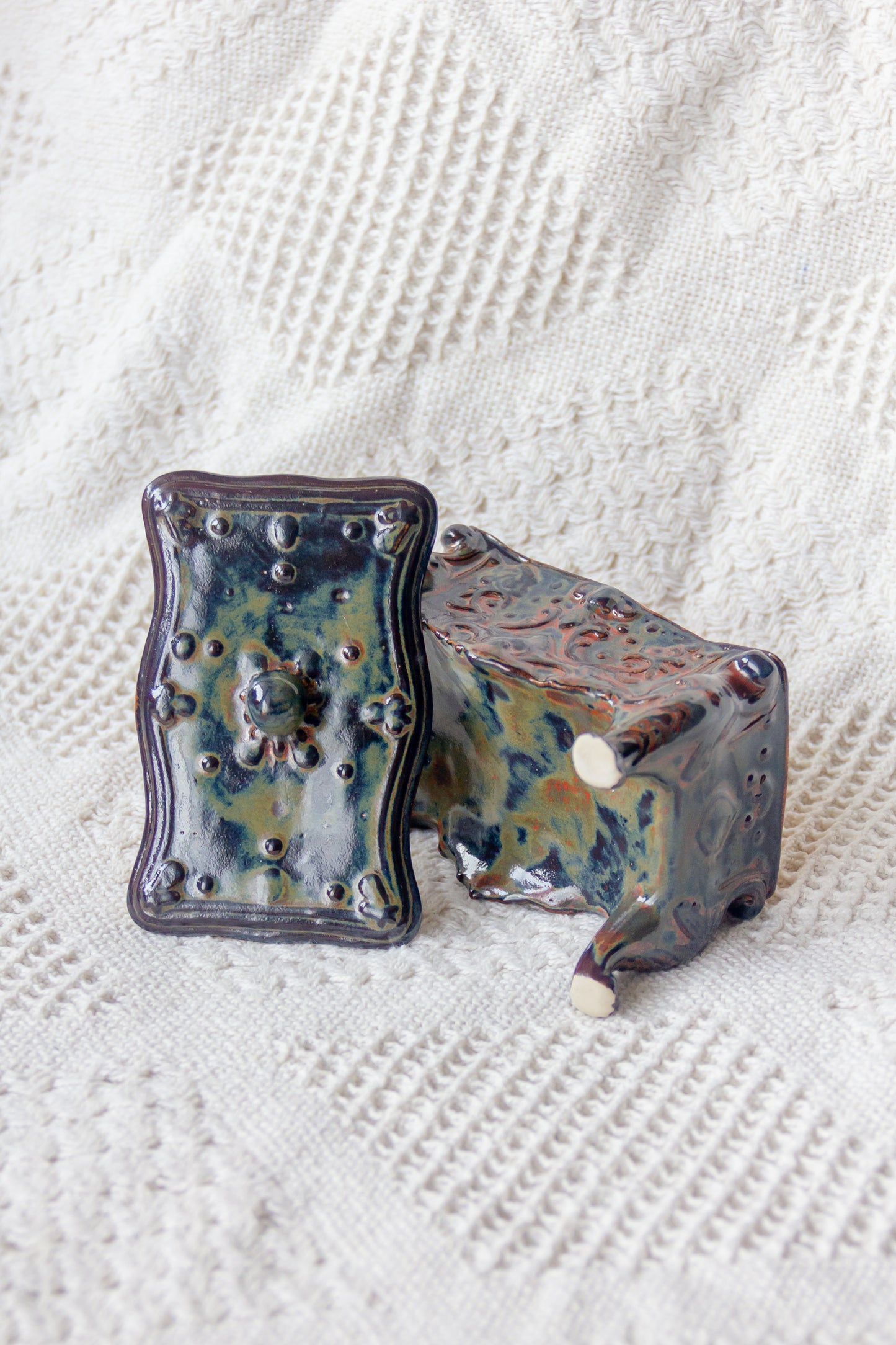 Szkatułka ceramiczna brązowo-beżowa