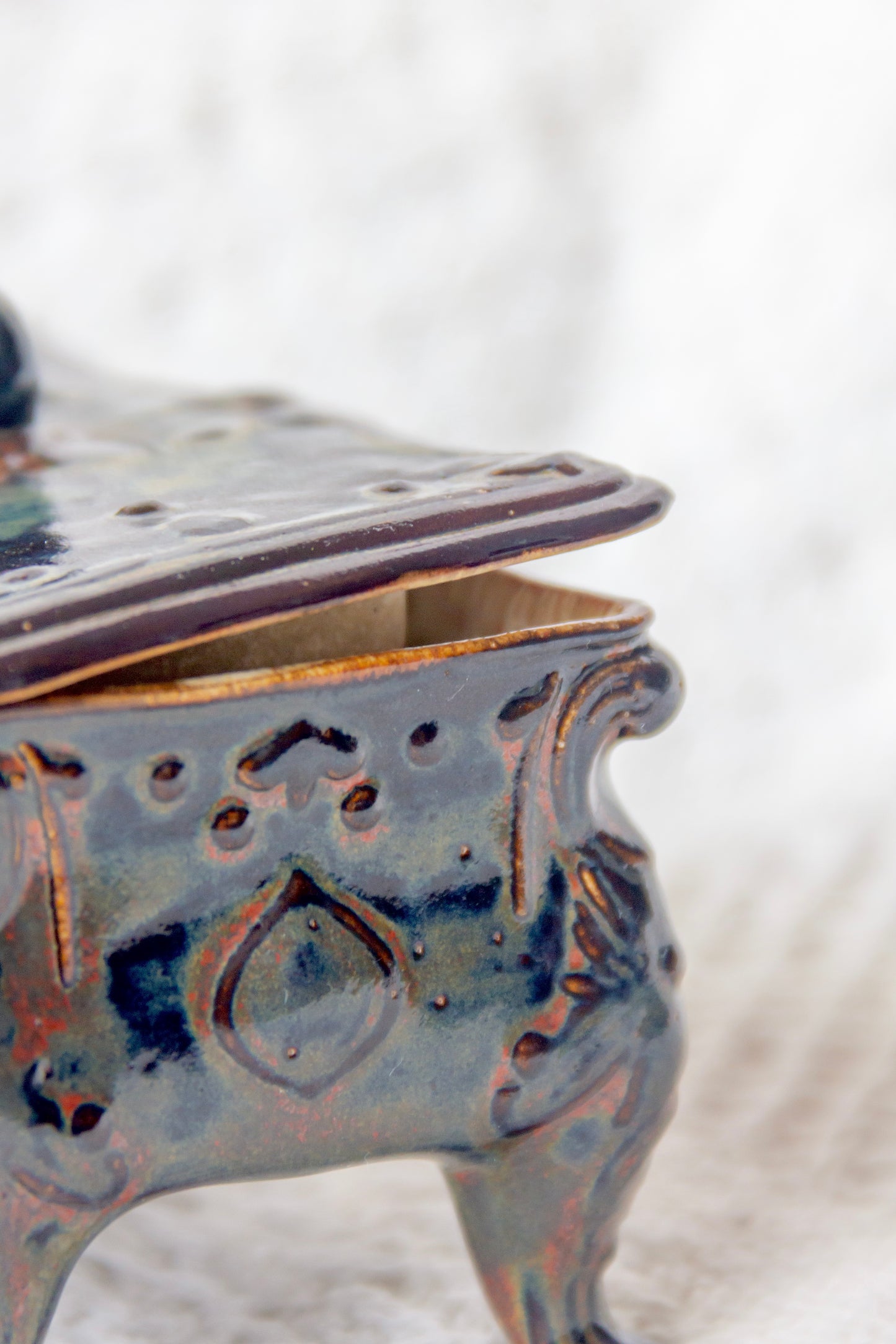 Szkatułka ceramiczna brązowo-beżowa