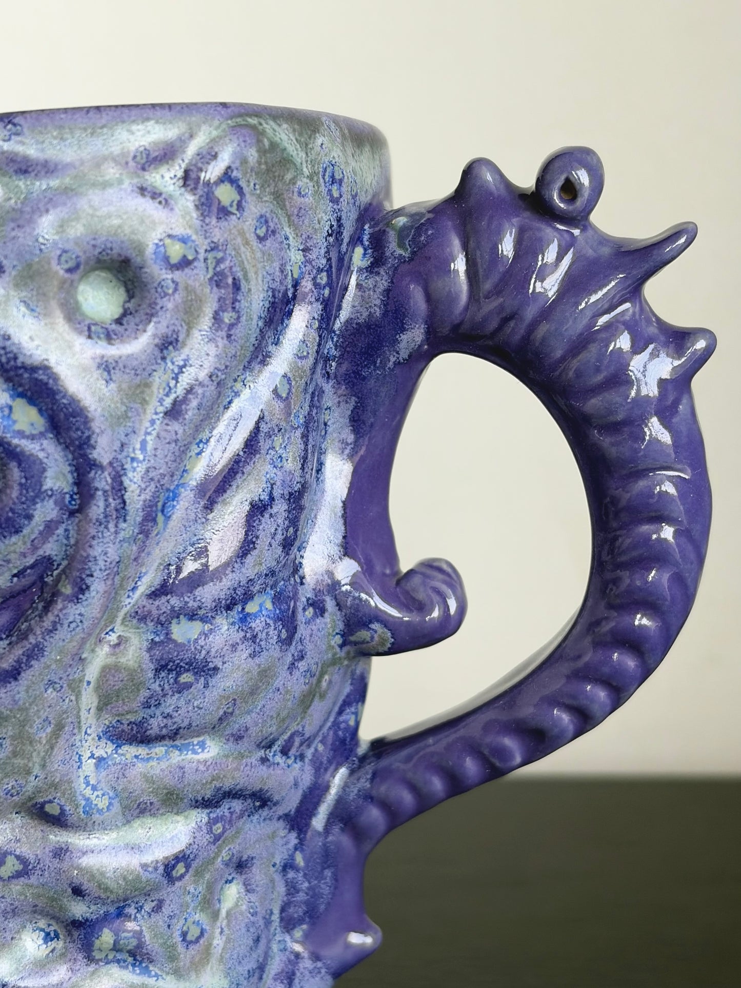 Kubek ceramiczny „Twist” fioletowy