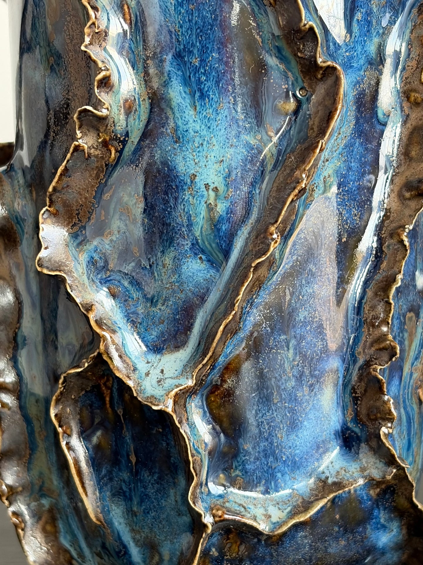 Kubek ceramiczny “Laminari”  efektowy niebieski