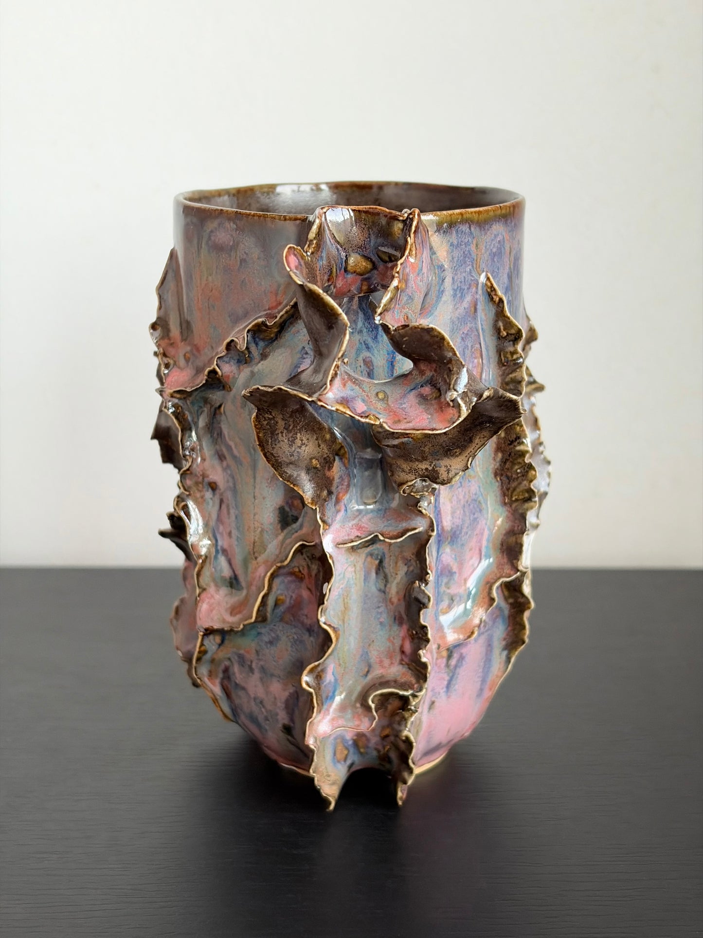 Kubek ceramiczny “Laminari” różowo-fioletowy