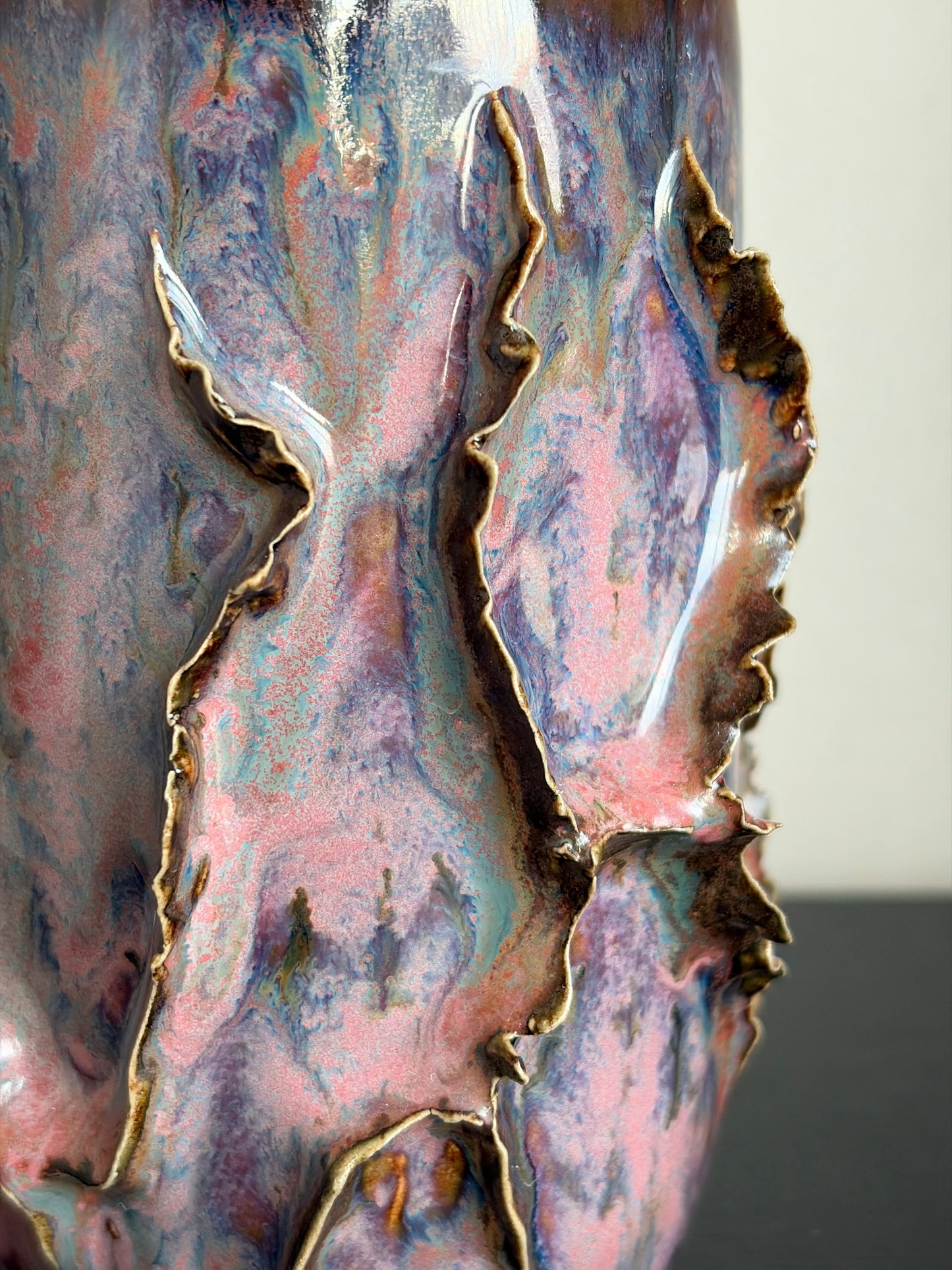 Kubek ceramiczny “Laminari” różowo-fioletowy