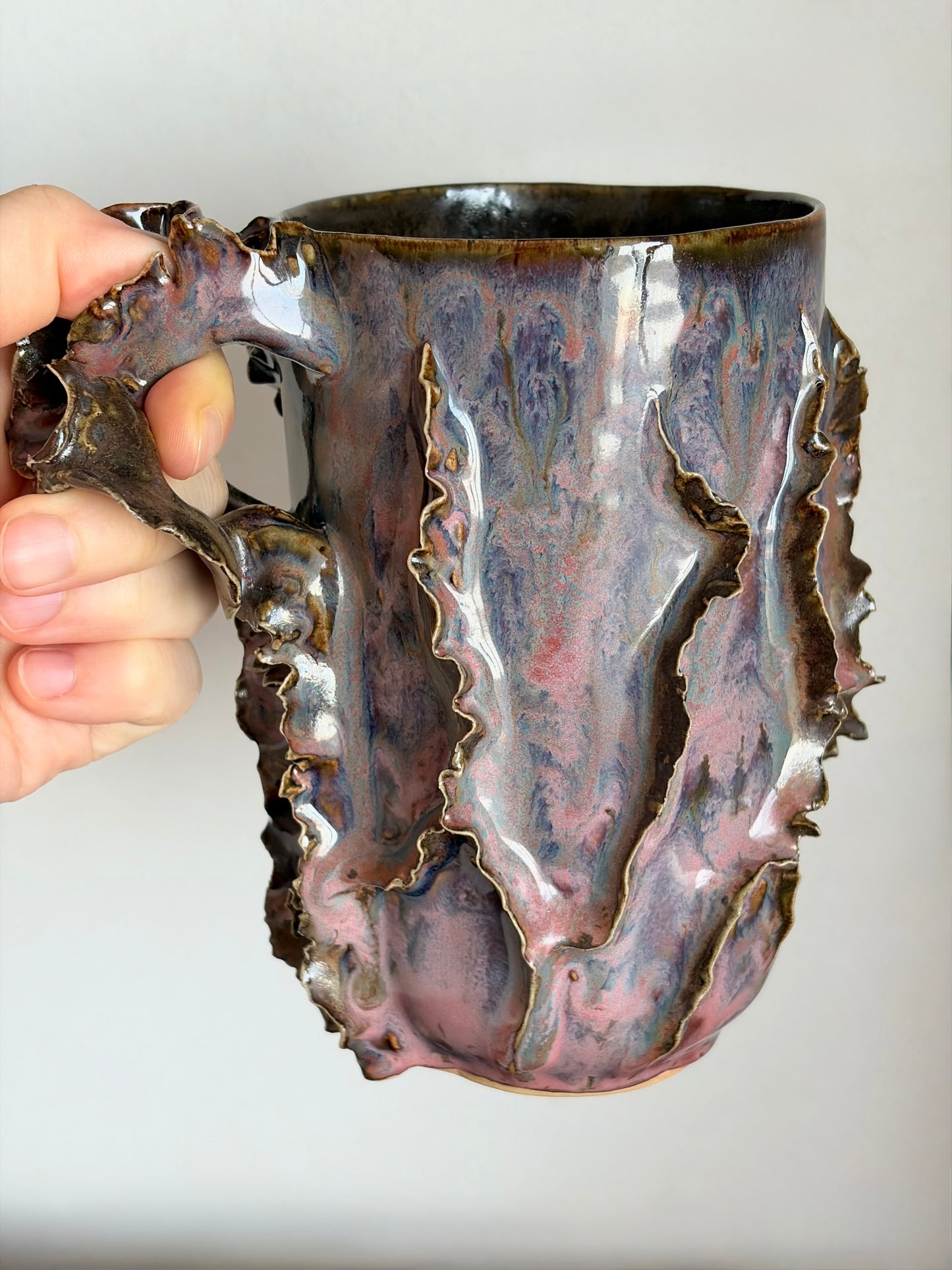 Kubek ceramiczny “Laminari” różowo-fioletowy