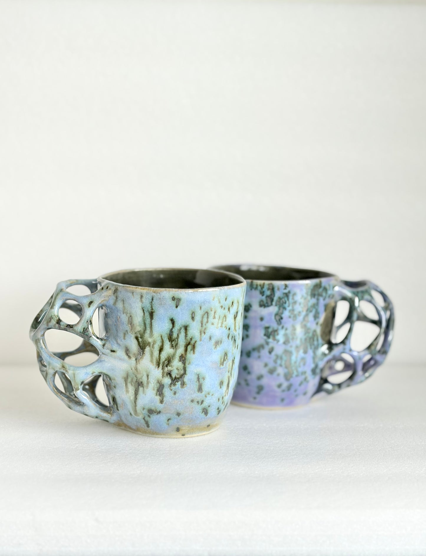Kubek ceramiczny „Tripto” niebieski w plamy