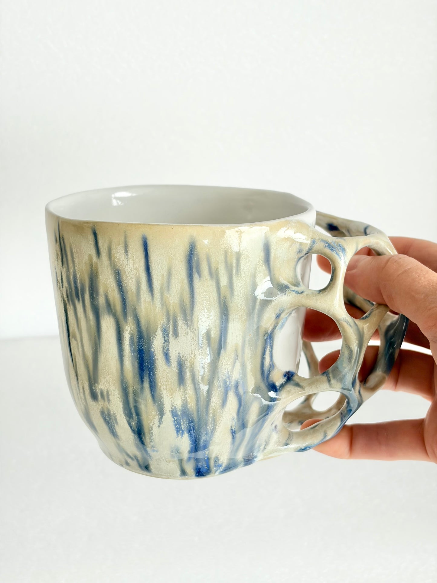 Kubek ceramiczny „Tripto” beżowy w plamy