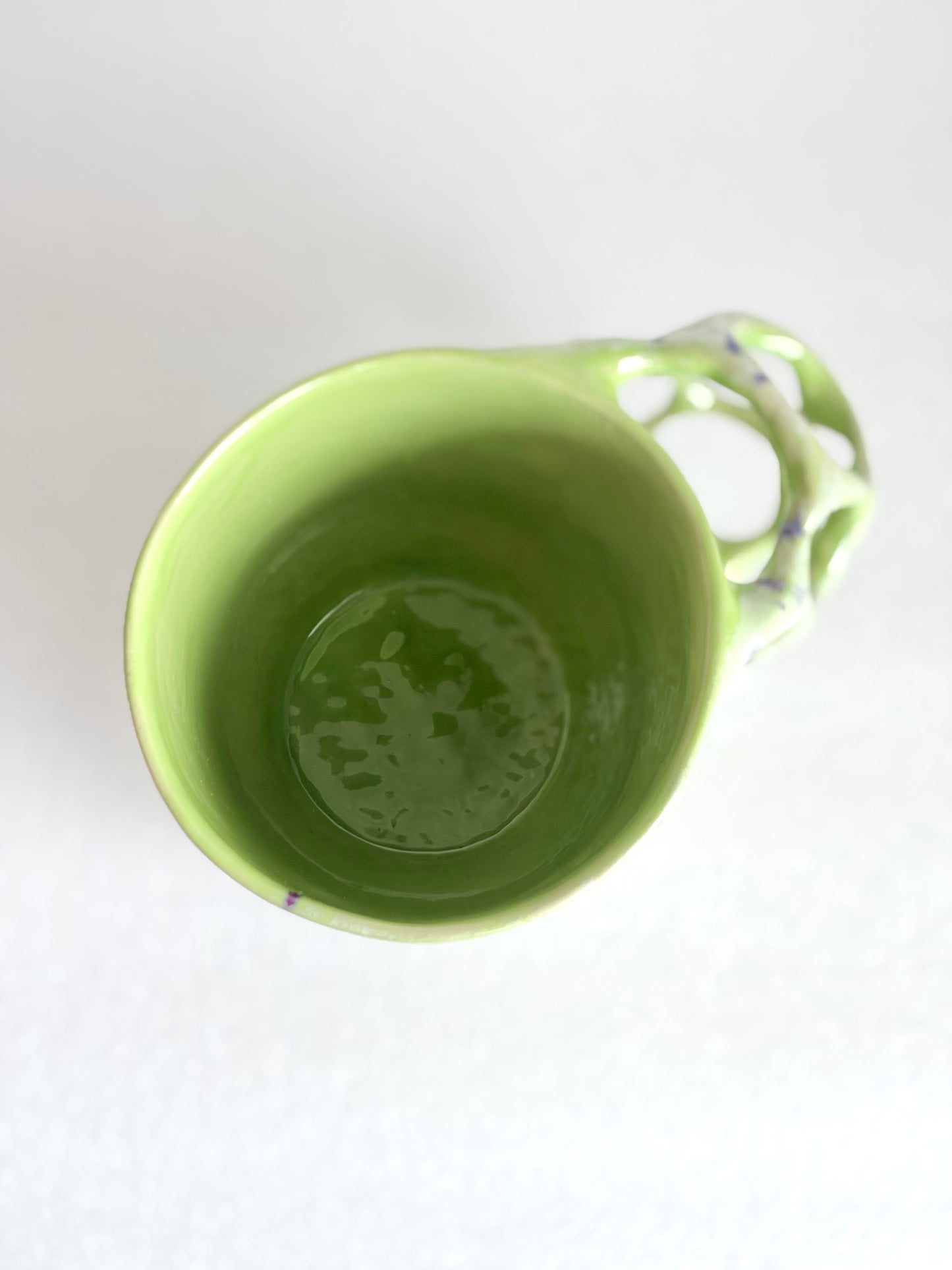 Kubek ceramiczny „Tripto” zielony w plamy
