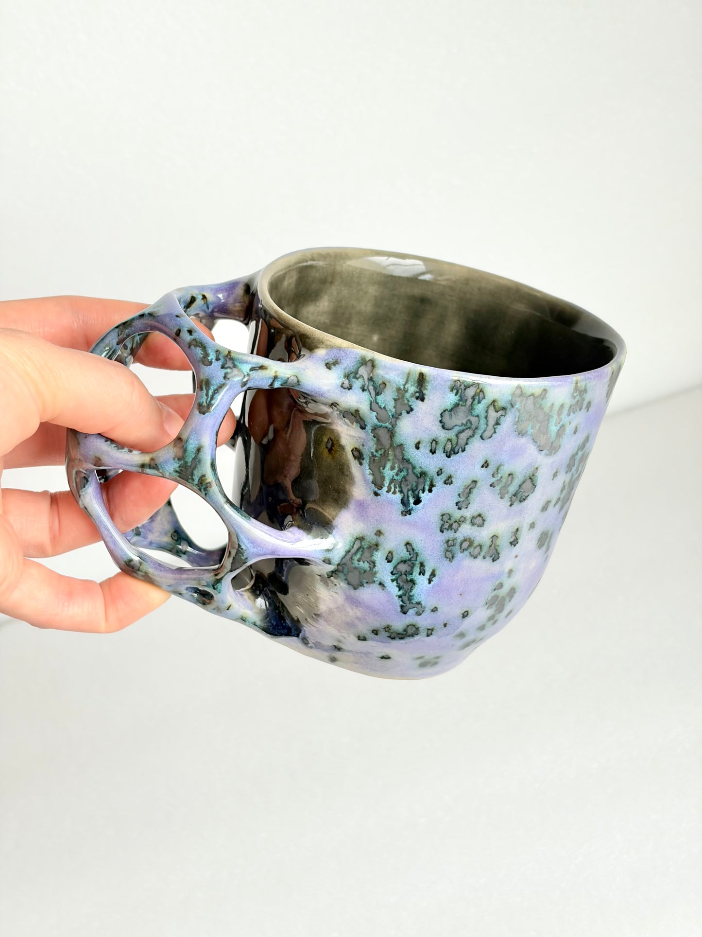 Kubek ceramiczny „Tripto” fioletowy w plamy