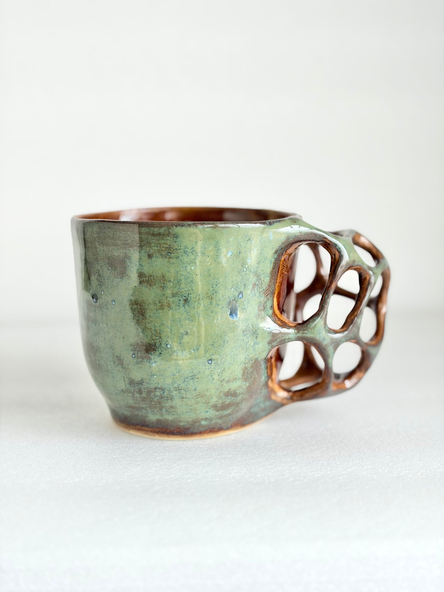 Kubek ceramiczny „Tripto” zielono-brązowy