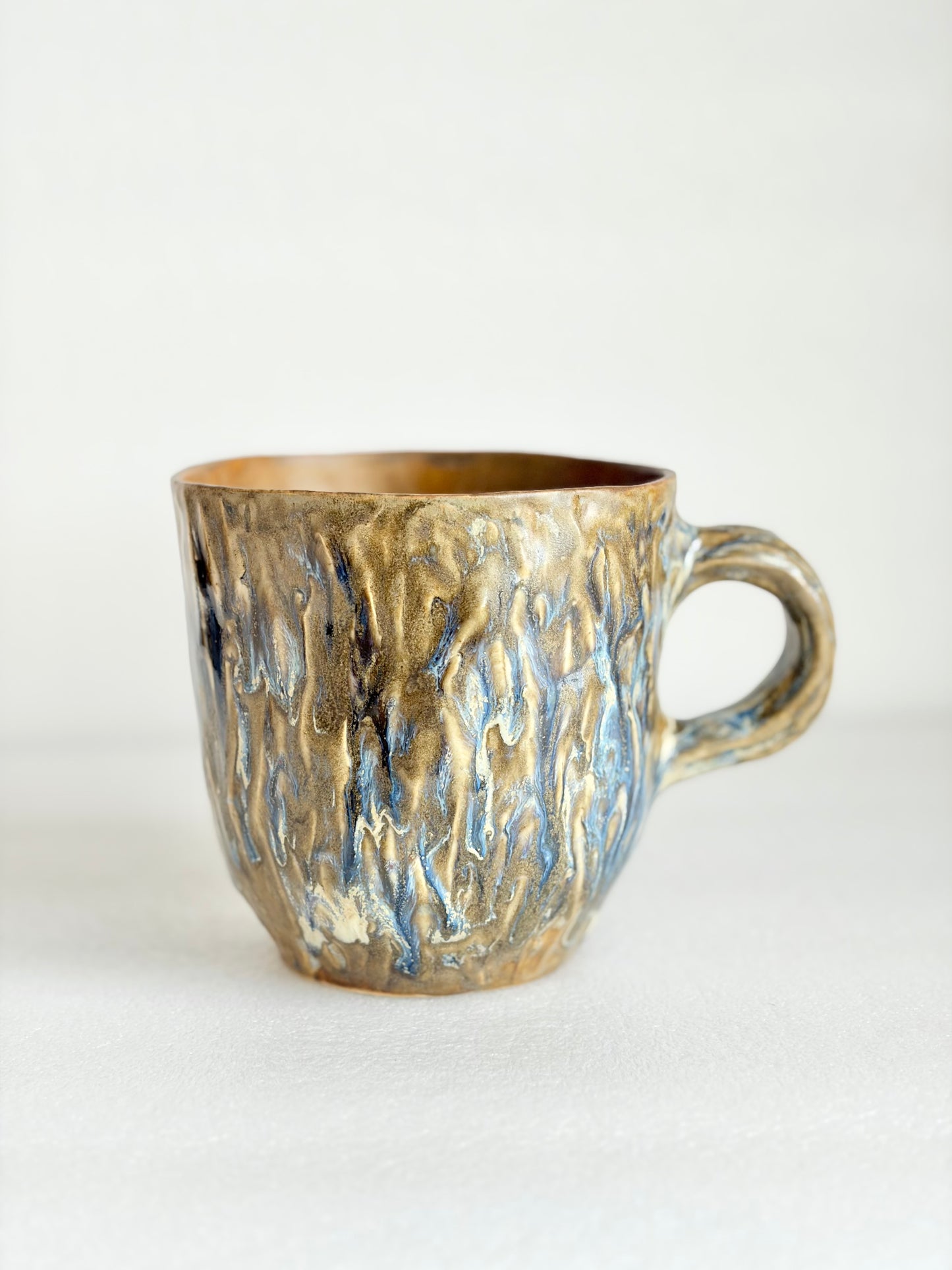 Mug en céramique, noir et marron