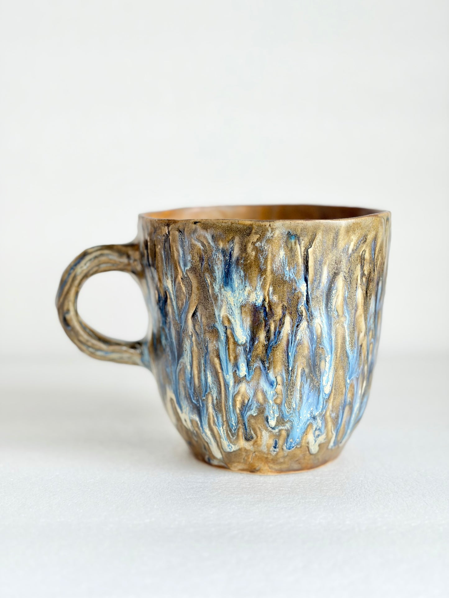 Mug en céramique, noir et marron