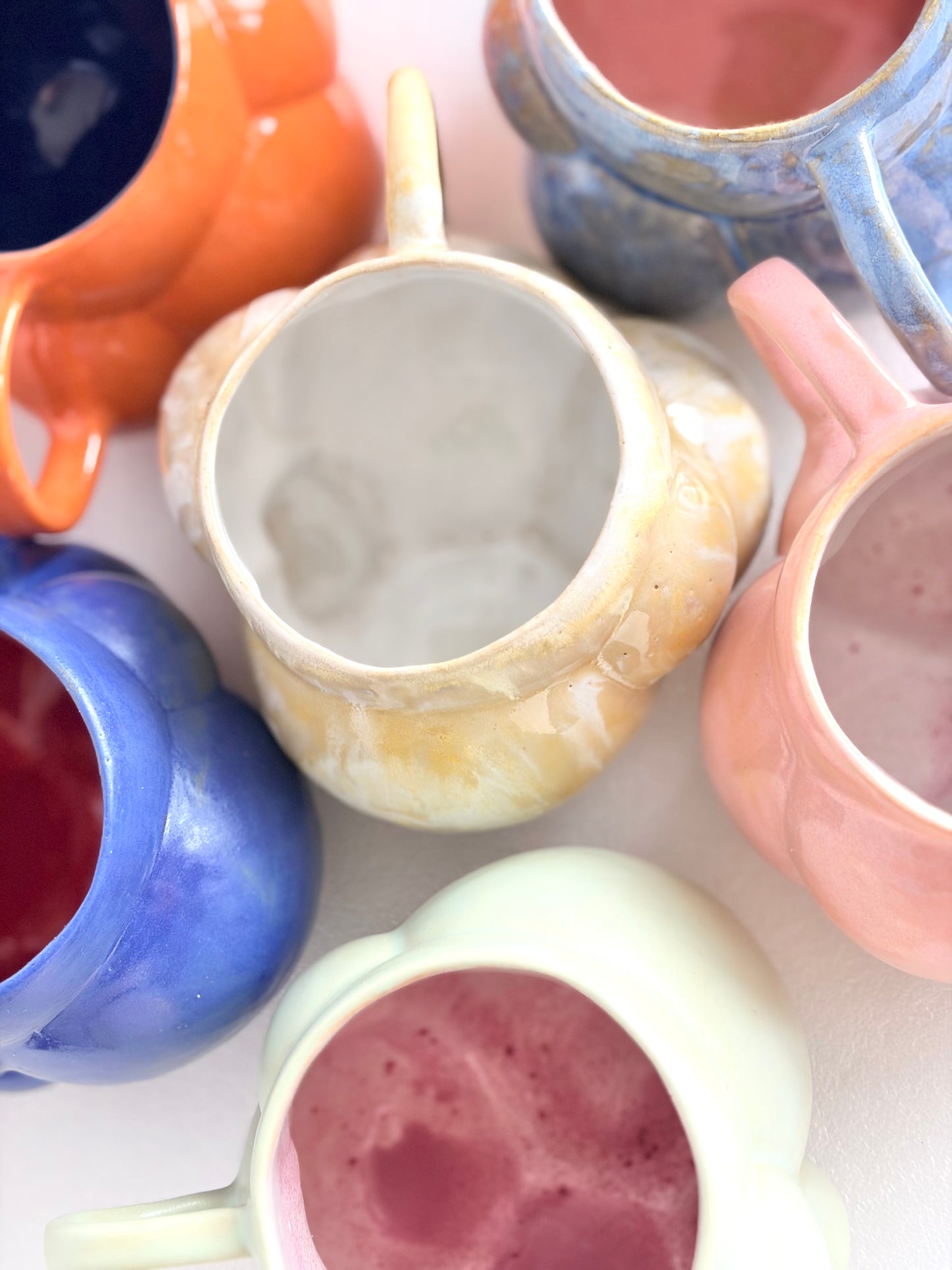 Kubek ceramiczny “Bubbles 3” różowy
