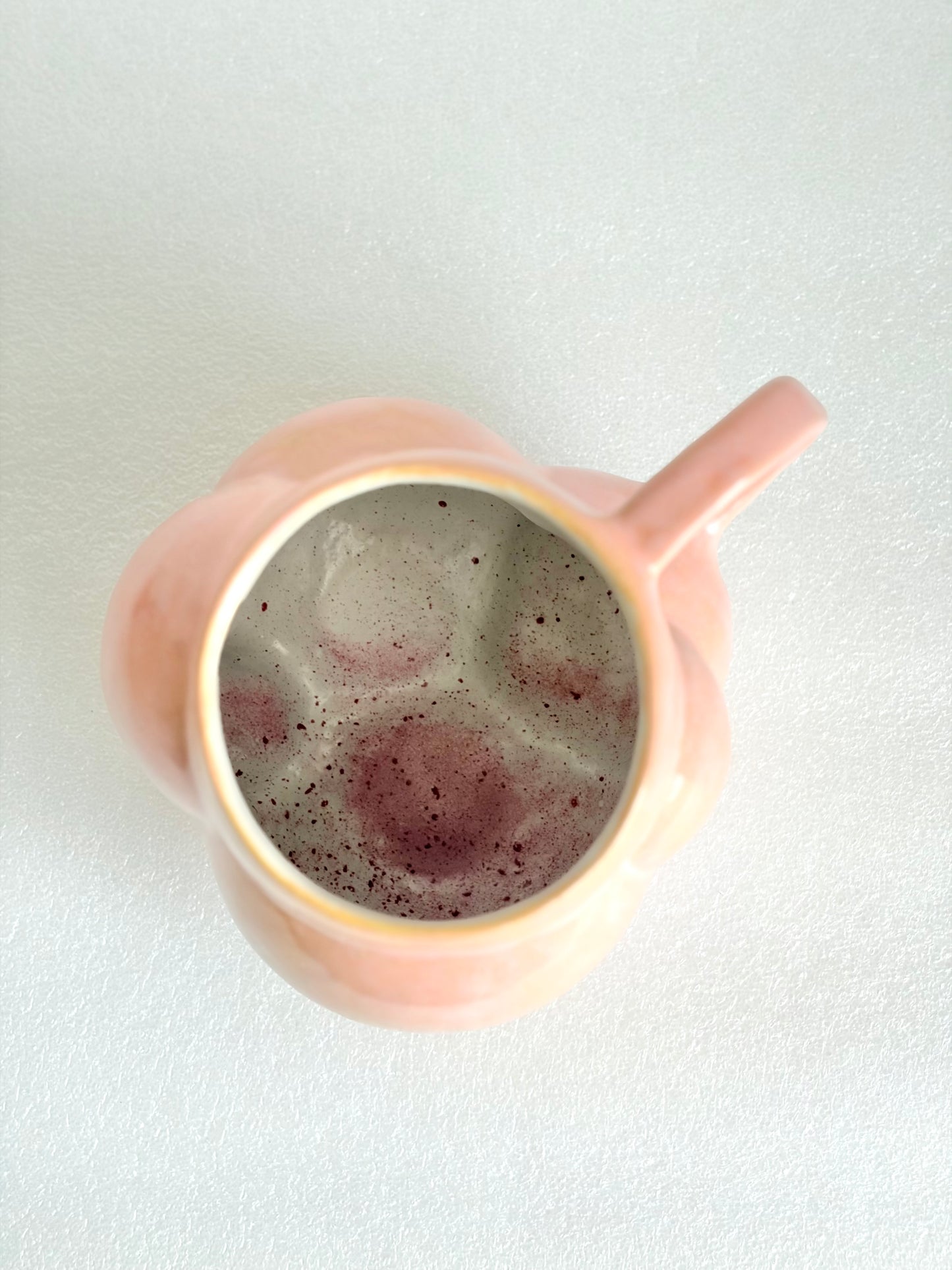 Kubek ceramiczny “Bubbles 3” różowy