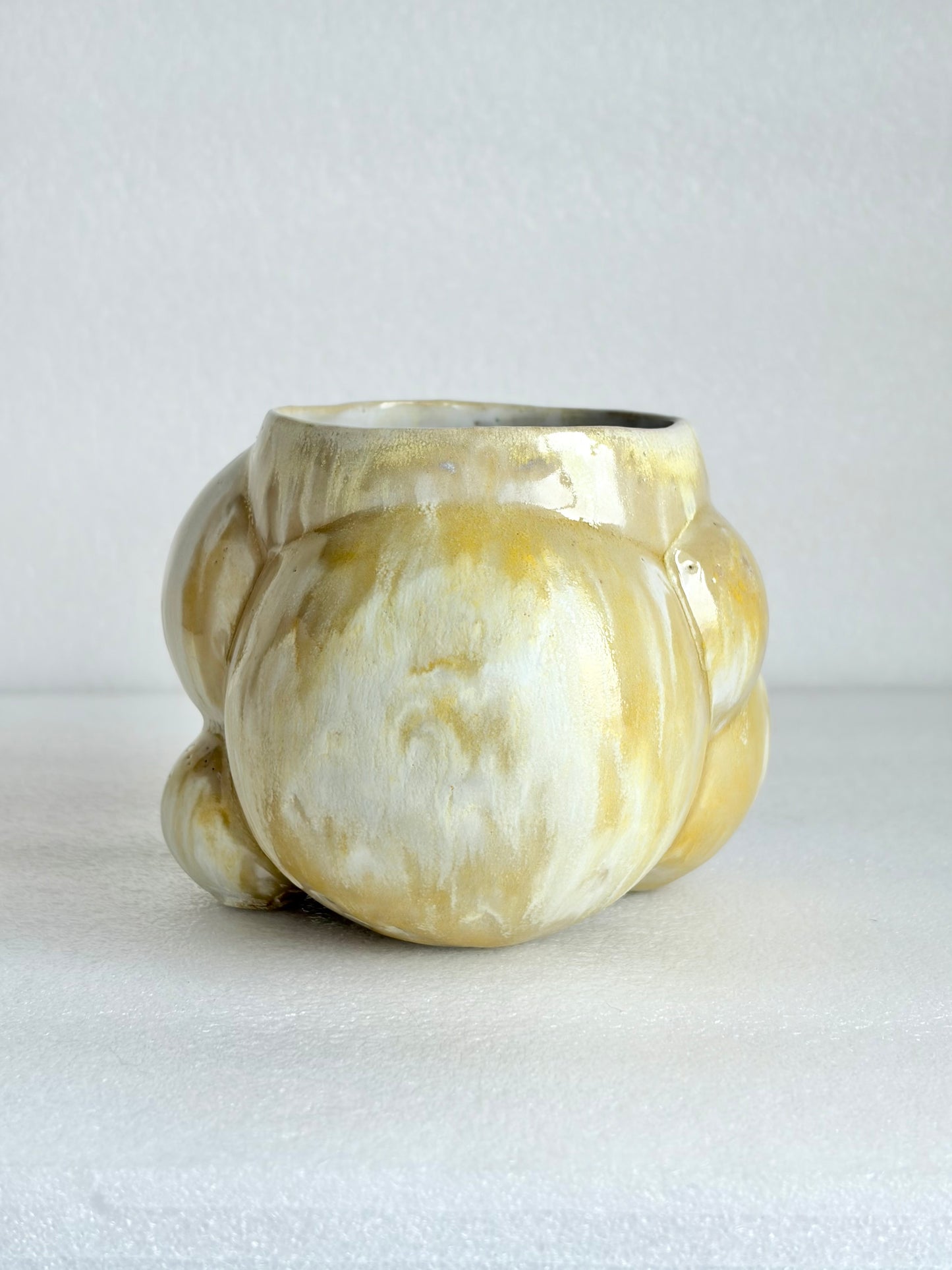 Kubek ceramiczny “Bubbles 3” żółty