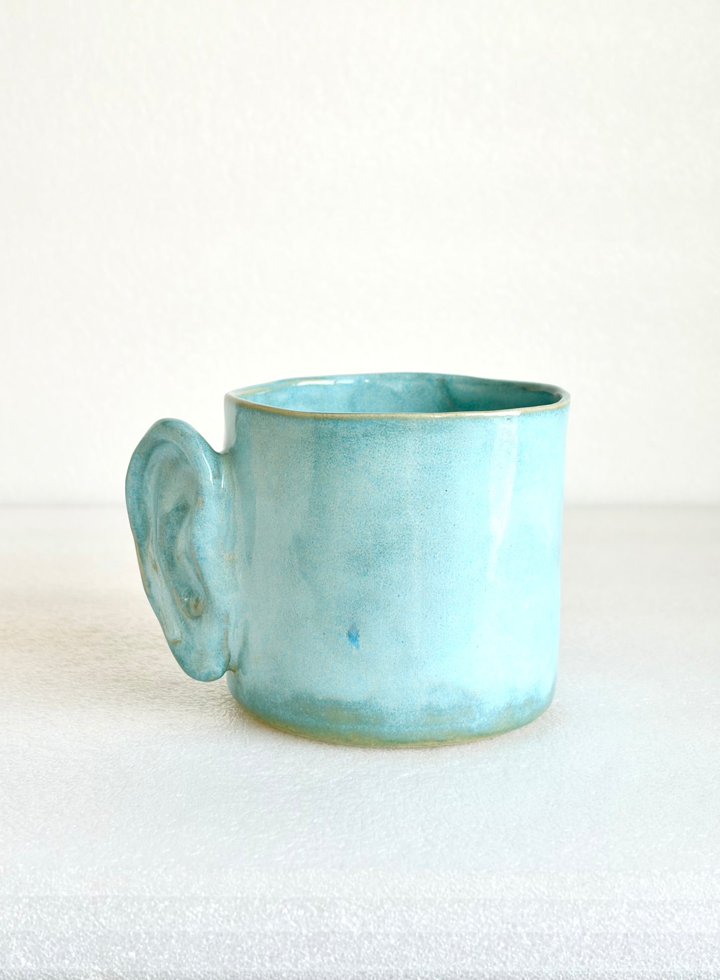Tasse en porcelaine à fleurs colorées