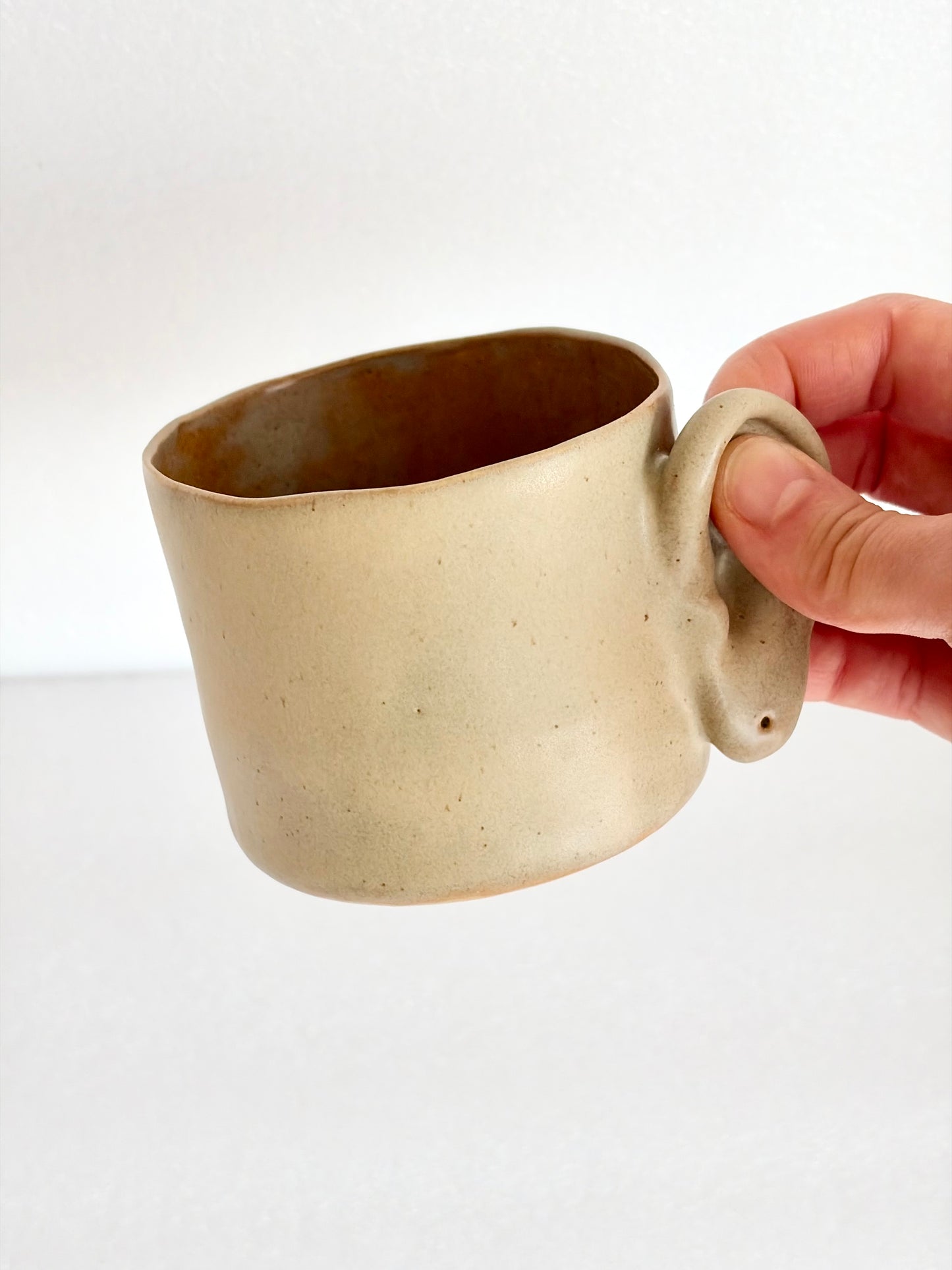 Kubek ceramiczny z Uchem