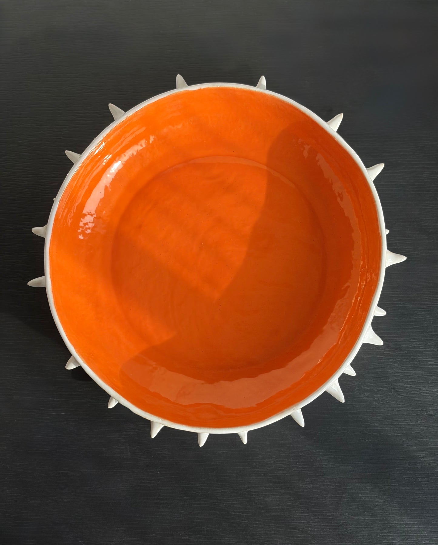 Misa ceramiczna z kolcami