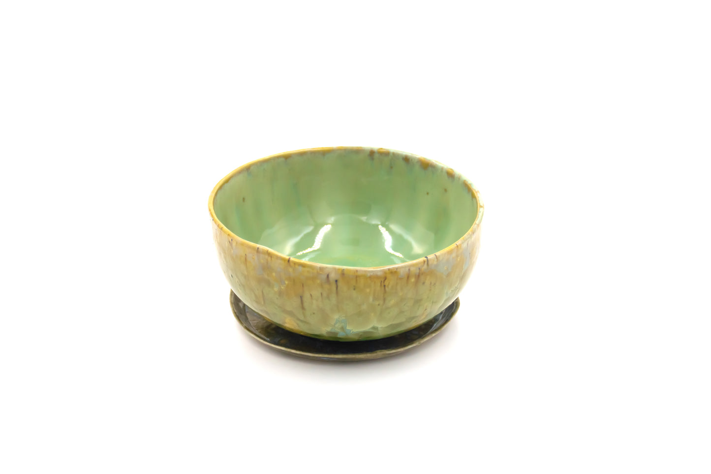 Miska ceramiczna w kolorze zielono-beżowym ze spodkiem