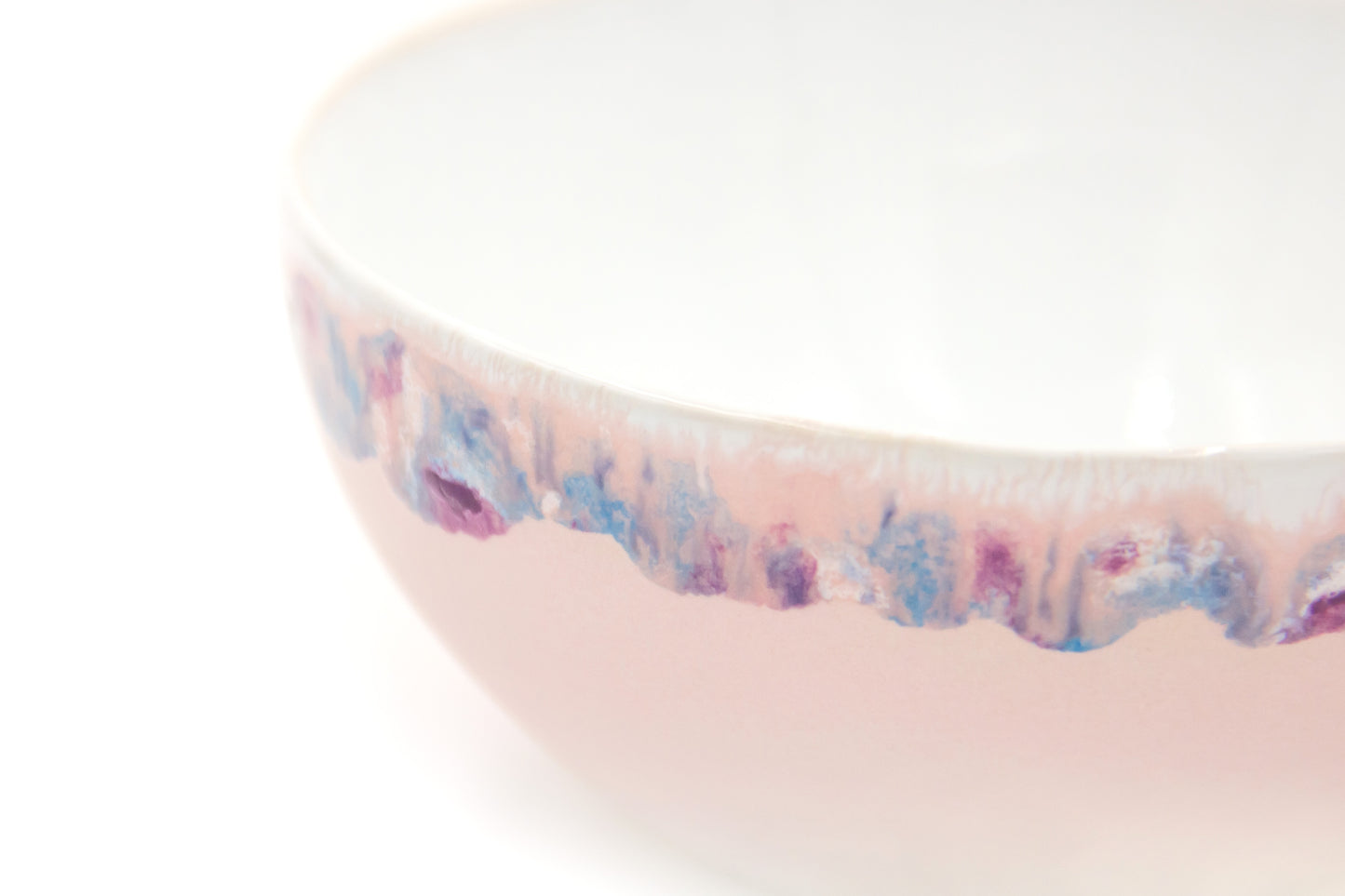 Miseczka ceramiczna w kolorze biało-różowym