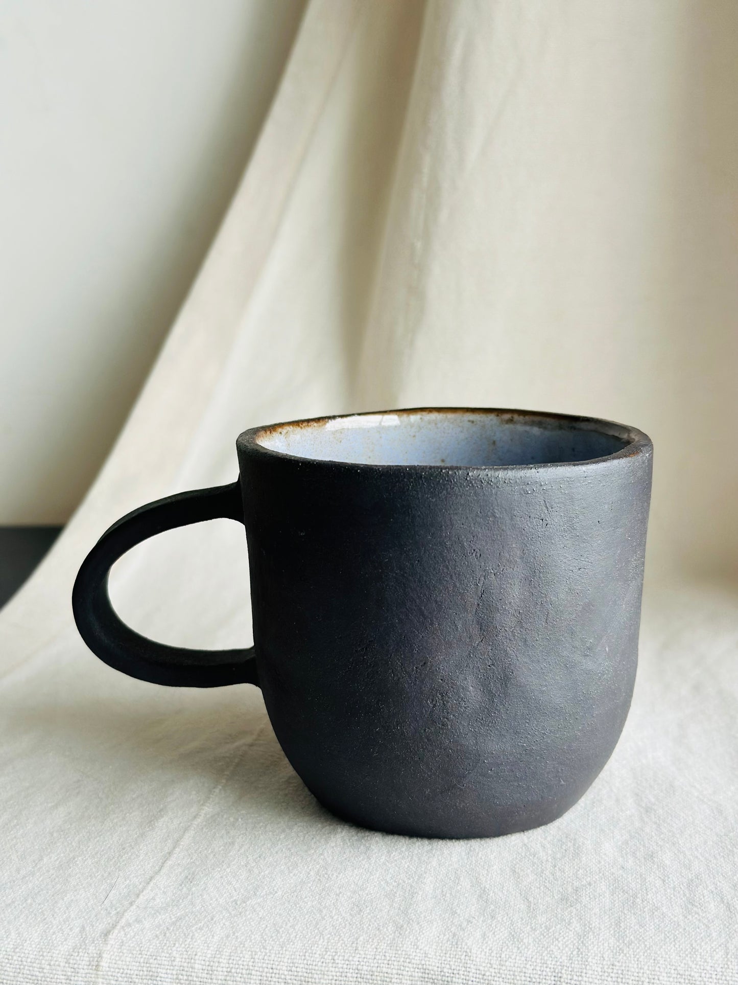 Mug en porcelaine plaqué or