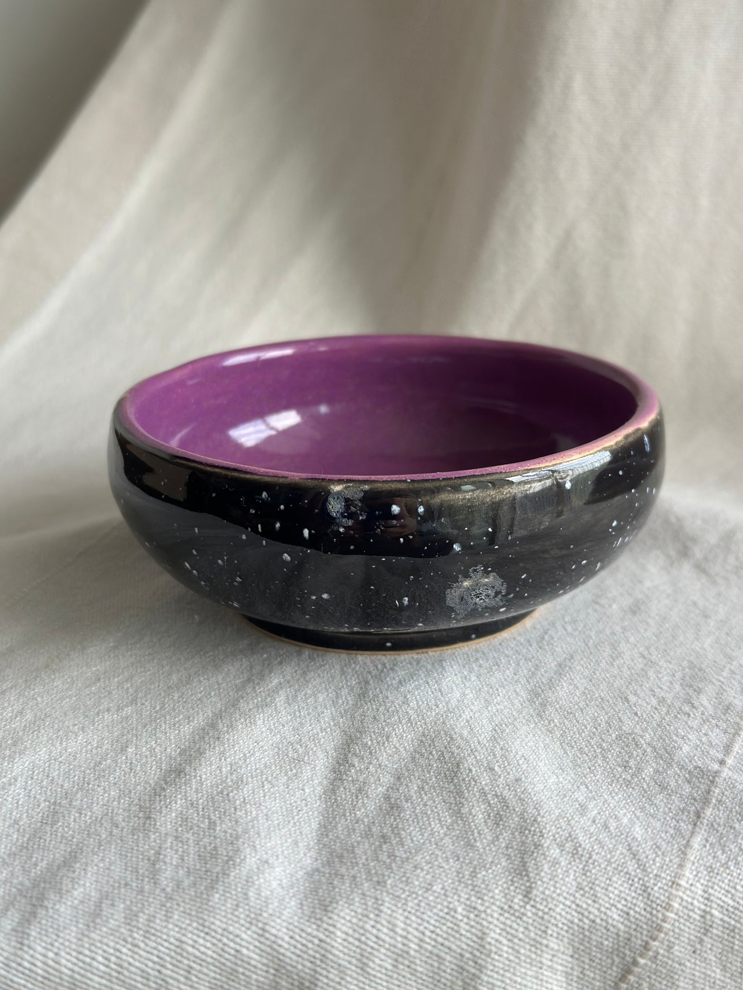 Bol en céramique marron et vert