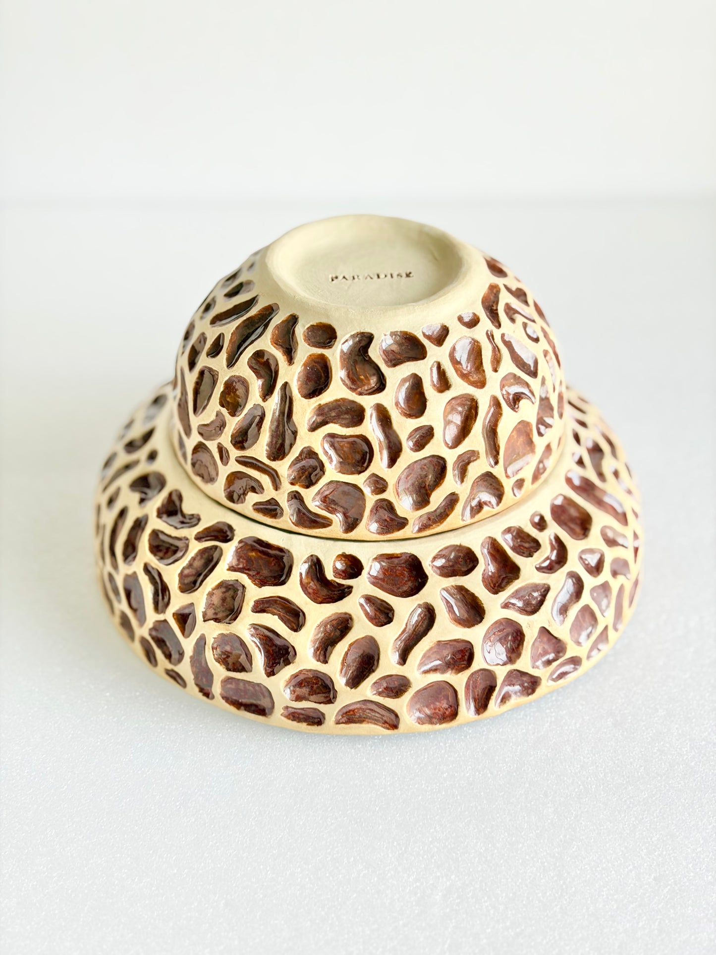 Grand bol en céramique, beige et vert